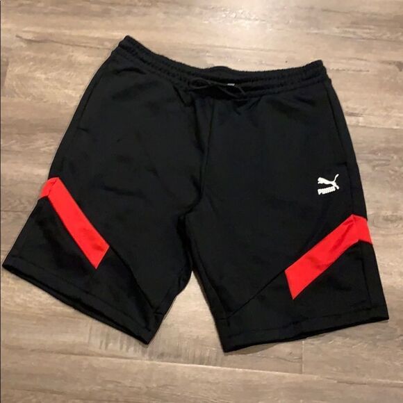 🎉1 hr sale 🎉Puma shorts - Picture 1 of 7